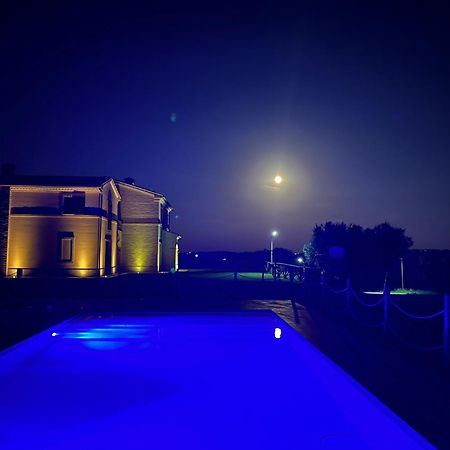 Agriturismo Nido Delle Rondini Macerata Buitenkant foto