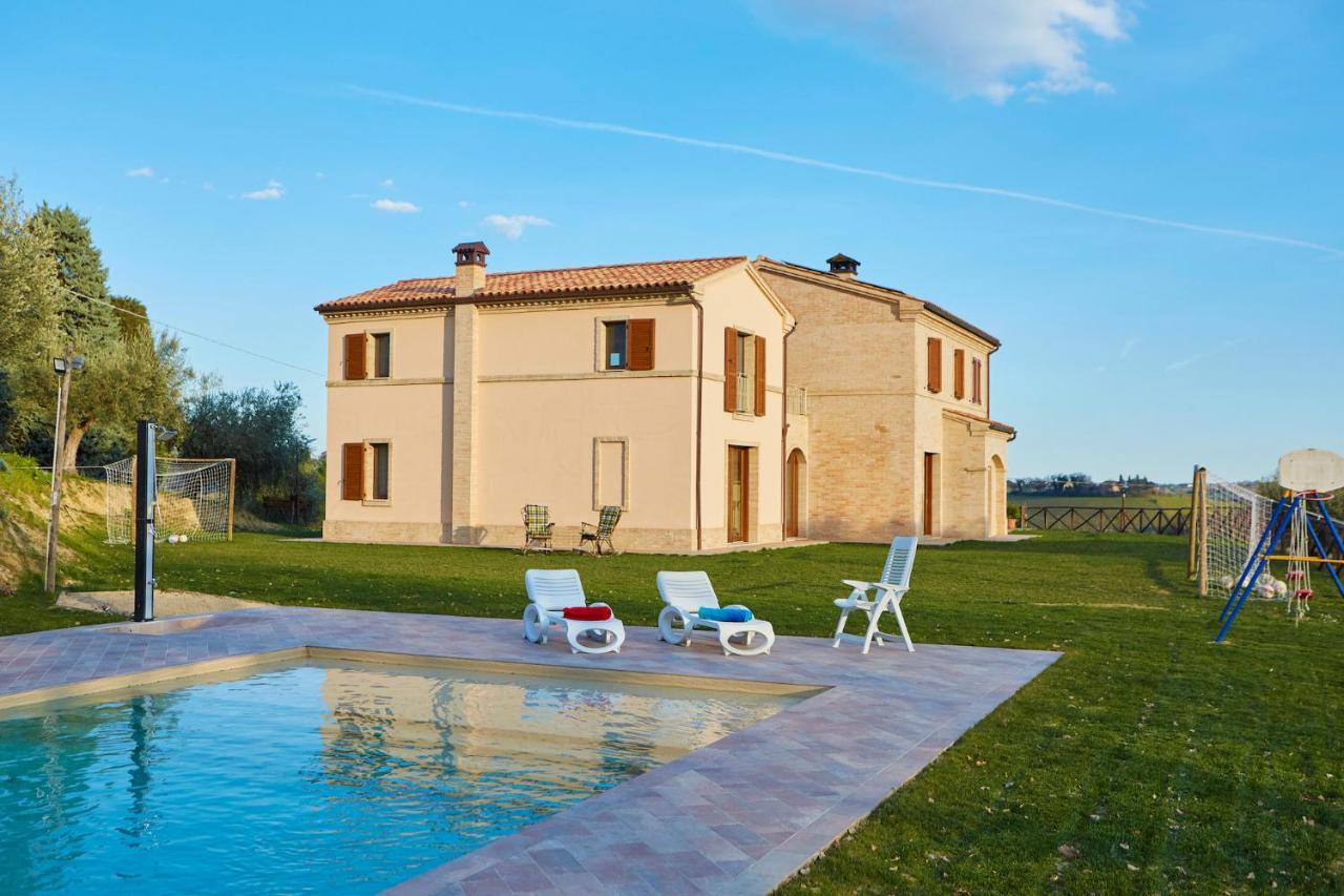 Agriturismo Nido Delle Rondini Macerata Buitenkant foto