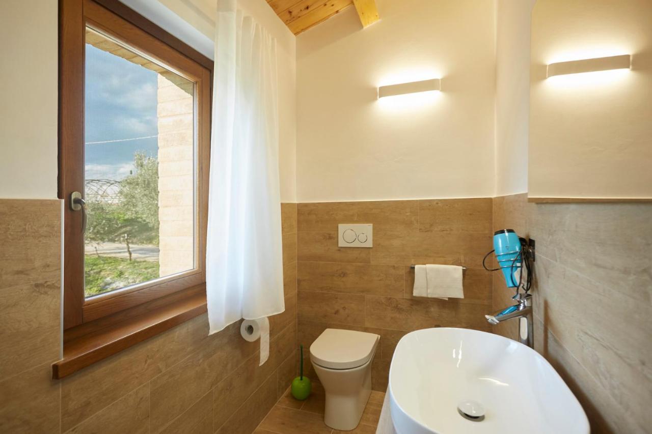 Agriturismo Nido Delle Rondini Macerata Buitenkant foto