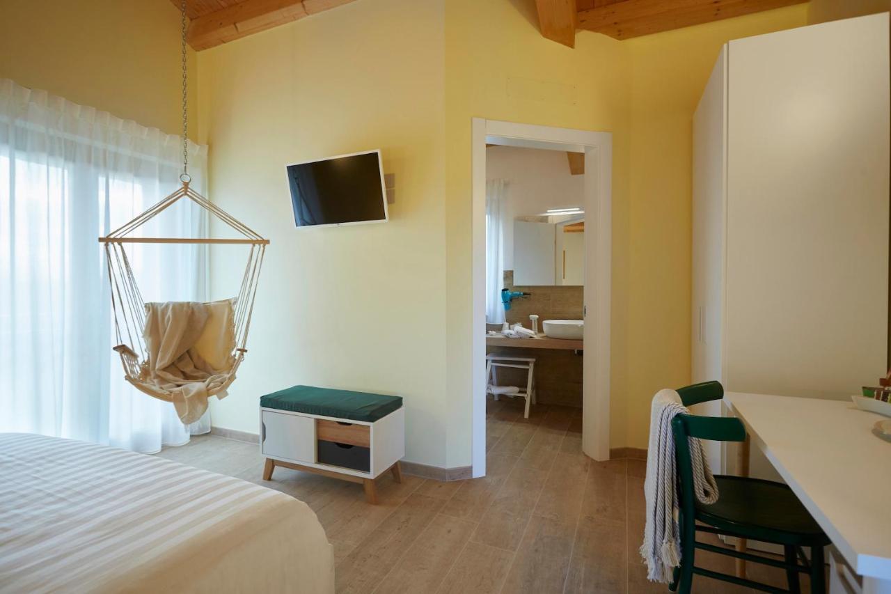 Agriturismo Nido Delle Rondini Macerata Buitenkant foto
