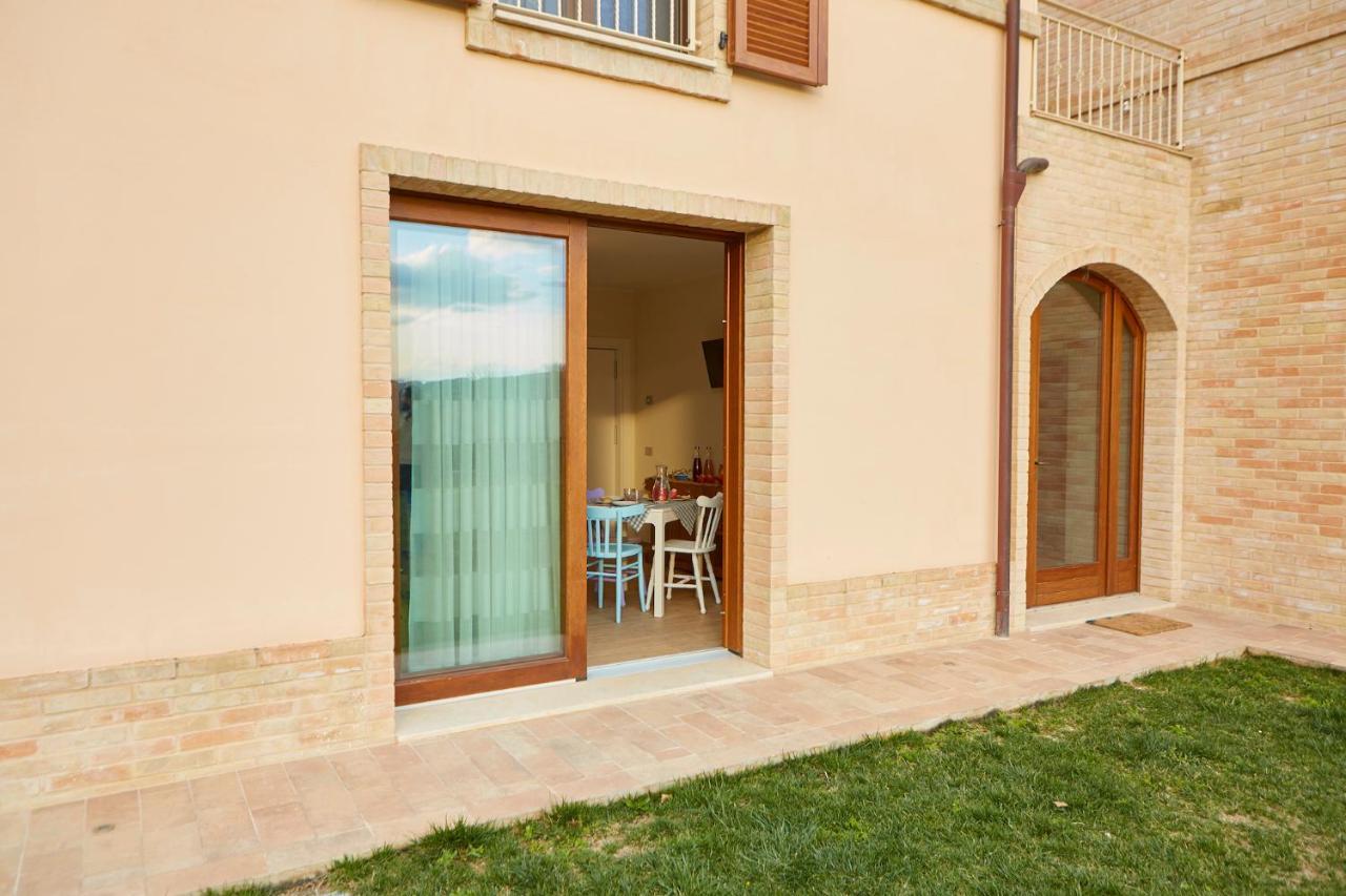 Agriturismo Nido Delle Rondini Macerata Buitenkant foto