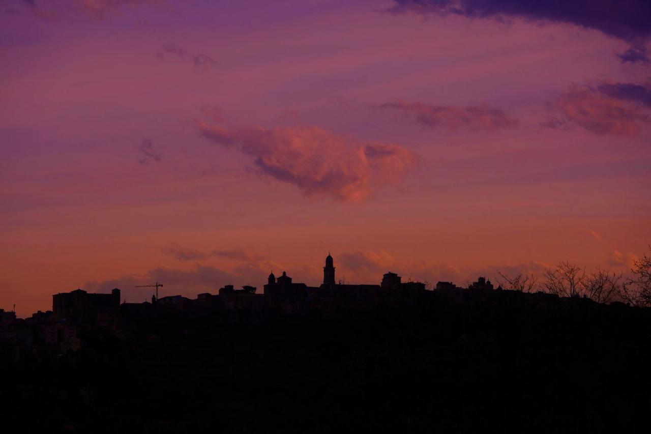 Agriturismo Nido Delle Rondini Macerata Buitenkant foto