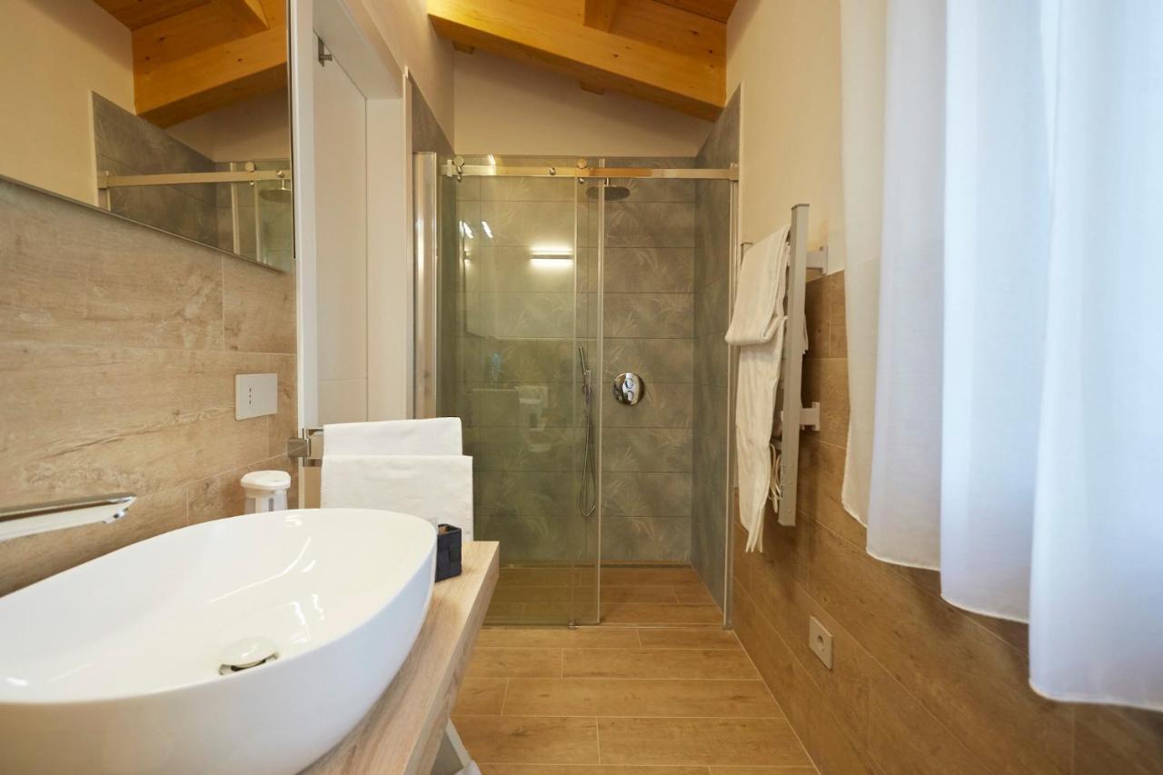Agriturismo Nido Delle Rondini Macerata Buitenkant foto