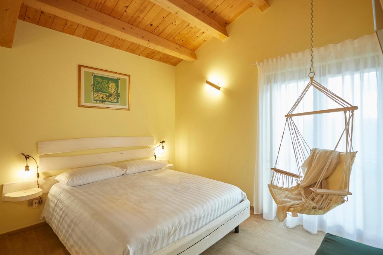 Agriturismo Nido Delle Rondini Macerata Buitenkant foto